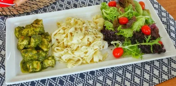 Pesto Soslu Tavuk